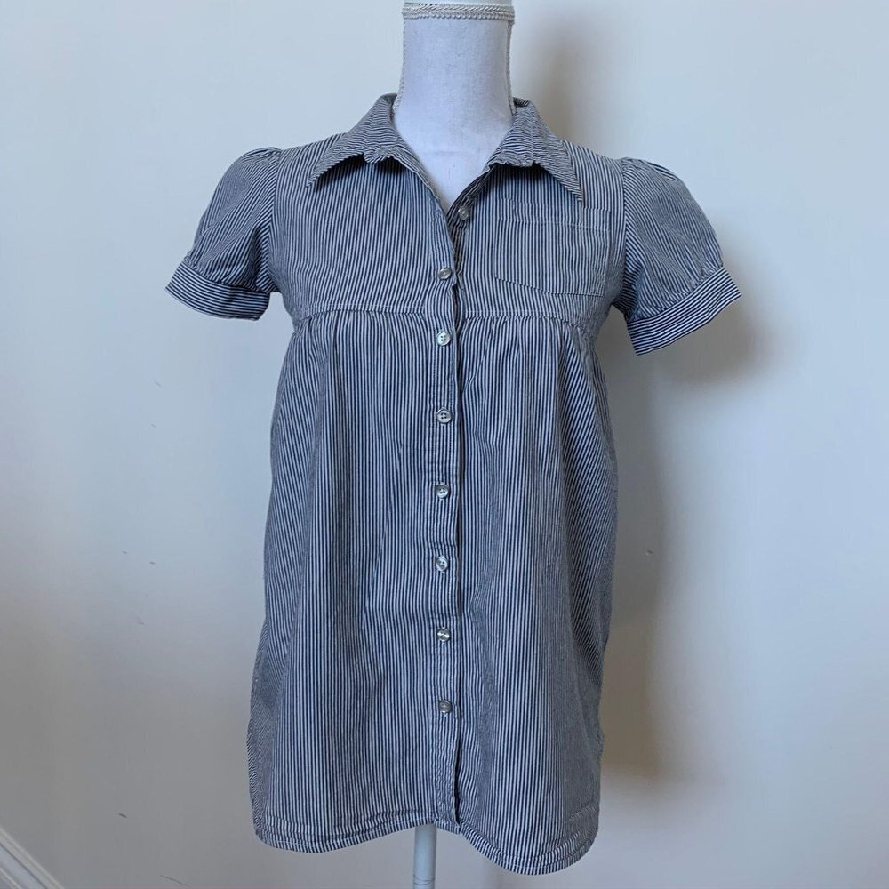 Epic Thread SZ L Collared button up womens shirt